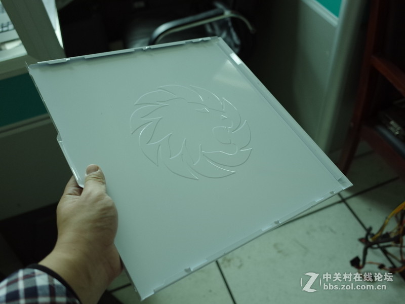 #GAMEMAX英雄# GAMEMAX英雄侧透机箱使用体验（1.拆包展示）