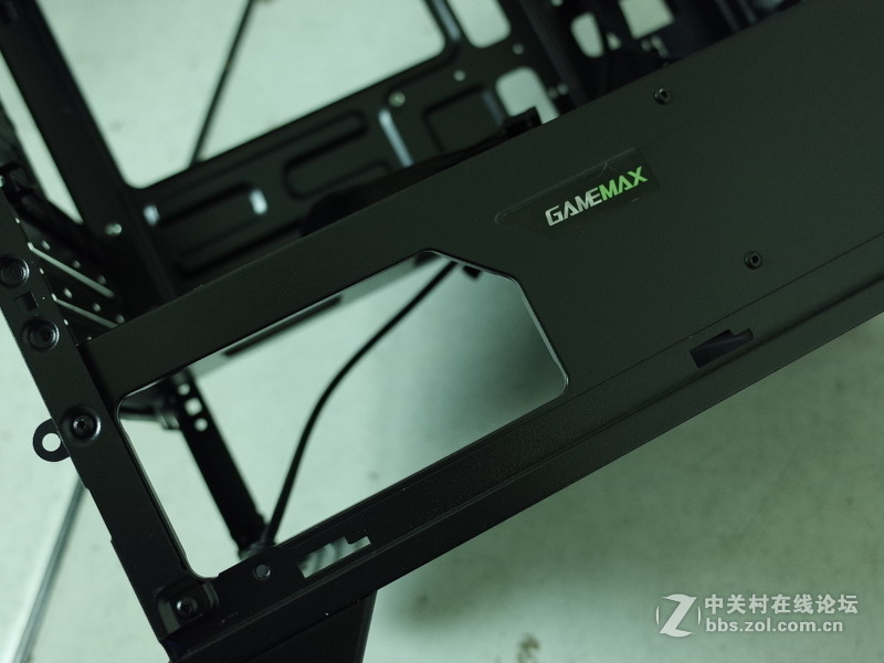 #GAMEMAX英雄# GAMEMAX英雄侧透机箱使用体验（1.拆包展示）