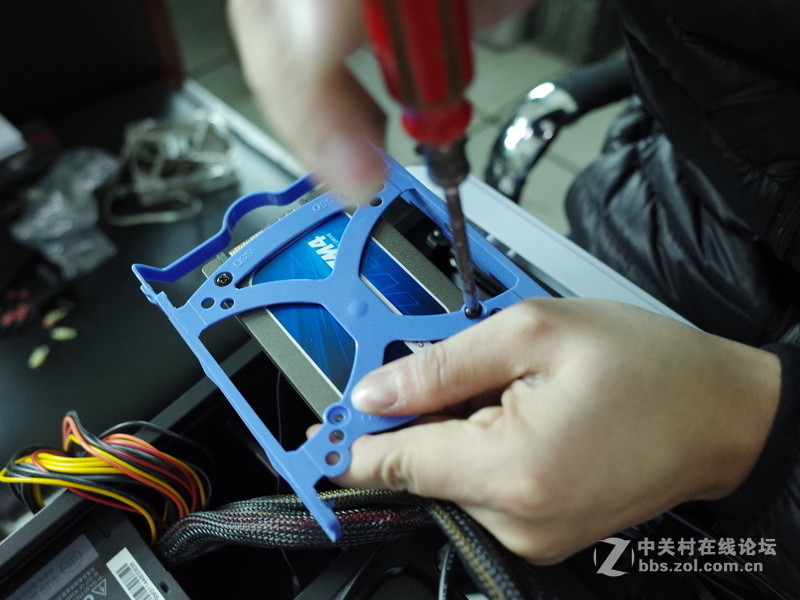 #GAMEMAX英雄# GAMEMAX英雄侧透机箱使用体验（2.硬件安装体验）