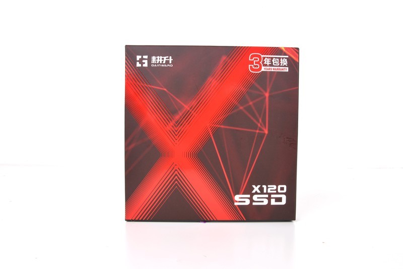 新买的SSD晒单结果碰上我顽皮的摄影系女票