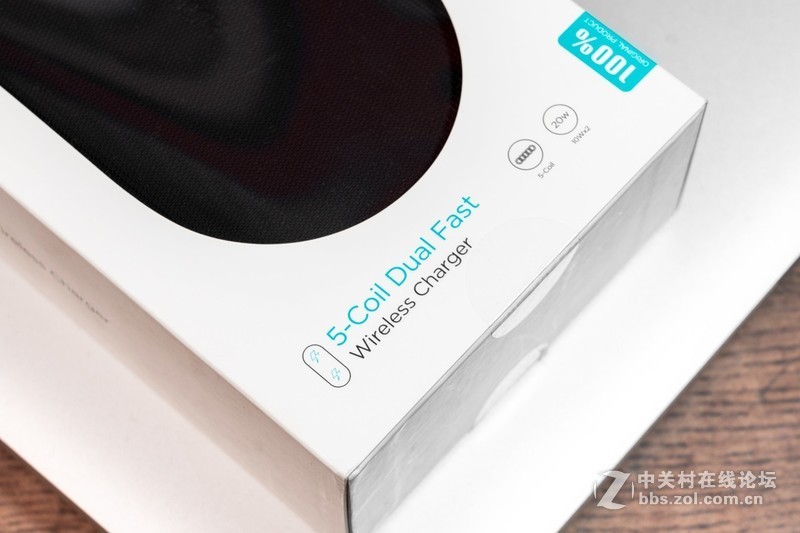 桌面清道夫，维护家庭和谐利器：CHOETECH T535S 5线圈 双座充 无线充电器