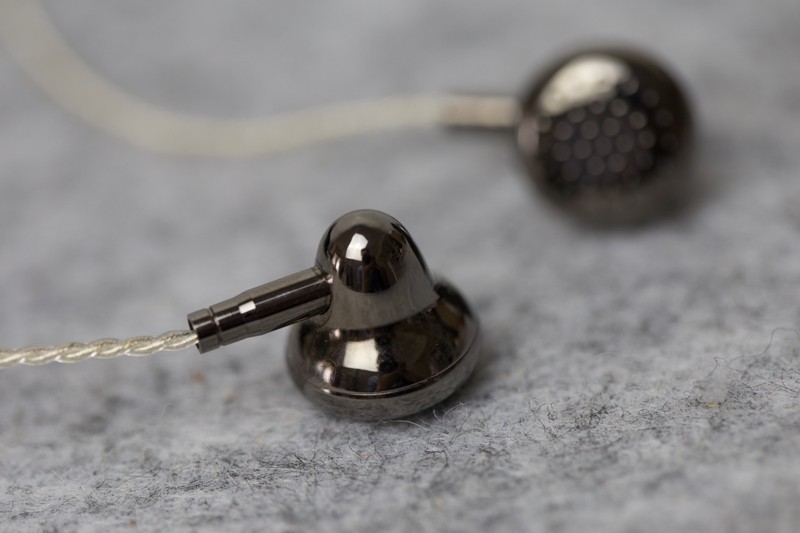 初烧慎入！这条平头塞卖1999元，Ksearphone黑铃值不值得买？