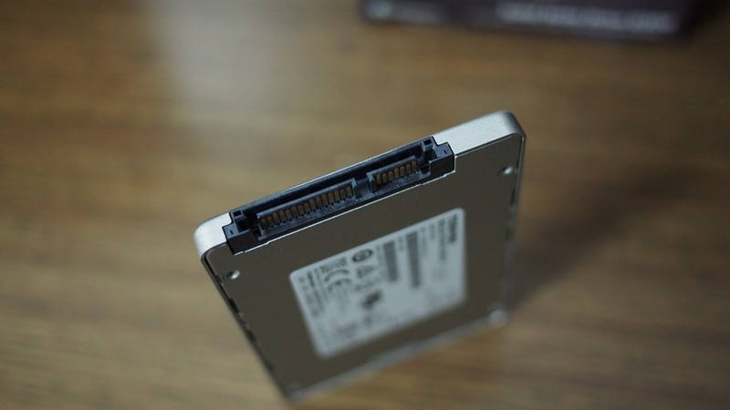 比苹果5轻薄，东芝Q300 480G硬菜级SSD入手轻体验