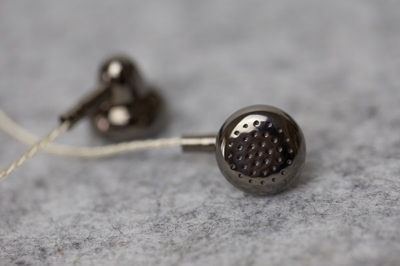 初烧慎入！这条平头塞卖1999元，Ksearphone黑铃值不值得买？