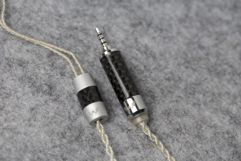 初烧慎入！这条平头塞卖1999元，Ksearphone黑铃值不值得买？