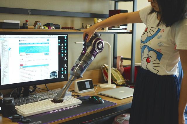 据说无线吸尘器都是充电俩小时折腾五分钟？莱克魔洁：不存在的