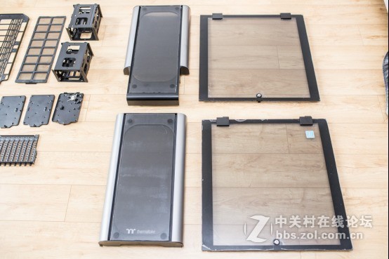 外观高大威猛，内在锦绣文章——Tt Level 20 GT机箱中的肌肉跑车