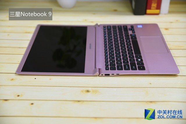 世界13.3英寸最轻本 星空体育平台Notebook 9