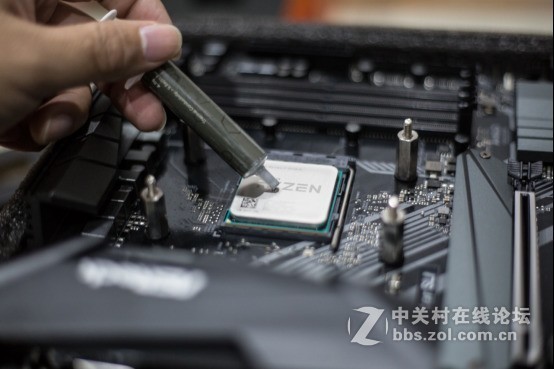 外观高大威猛，内在锦绣文章——Tt Level 20 GT机箱中的肌肉跑车