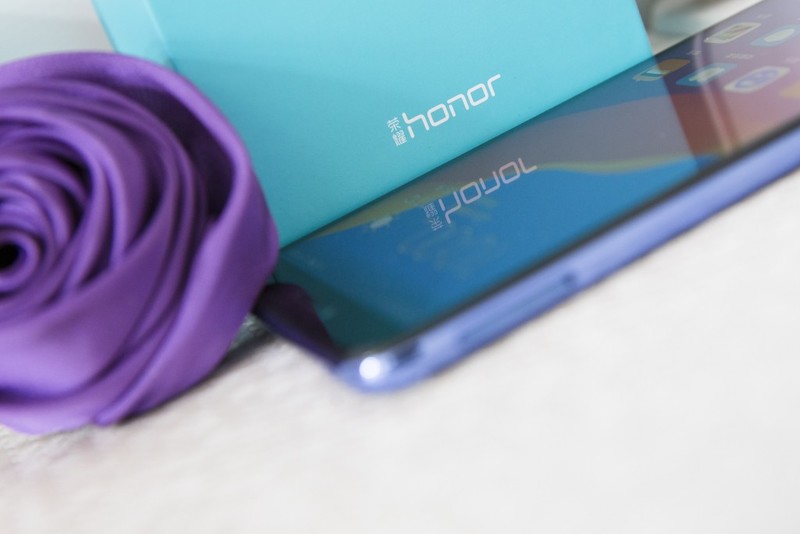 【板块开荒】999元荣耀畅玩7A普及旗舰高科技，全面屏、人脸解锁、双摄样样有