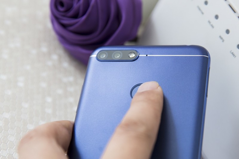 【板块开荒】999元荣耀畅玩7A普及旗舰高科技，全面屏、人脸解锁、双摄样样有