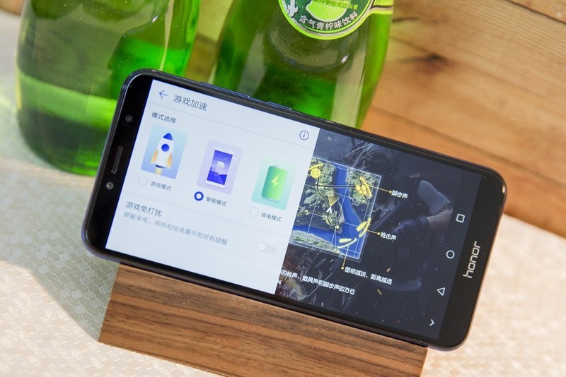 【板块开荒】999元荣耀畅玩7A普及旗舰高科技，全面屏、人脸解锁、双摄样样有