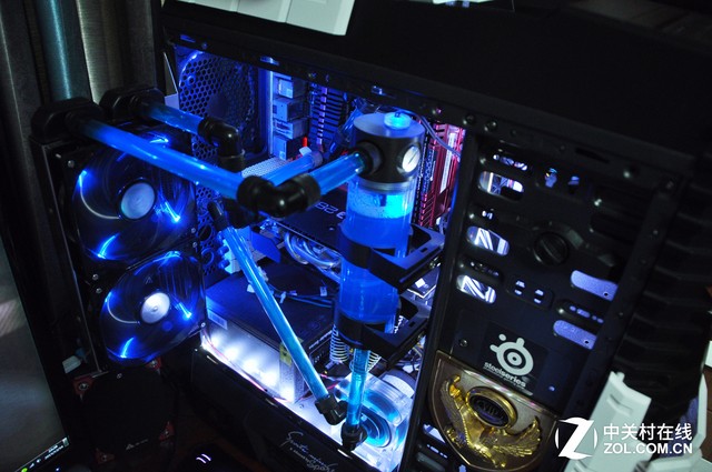 「Z玩主」晒机狂魔 机械BOY的装备照