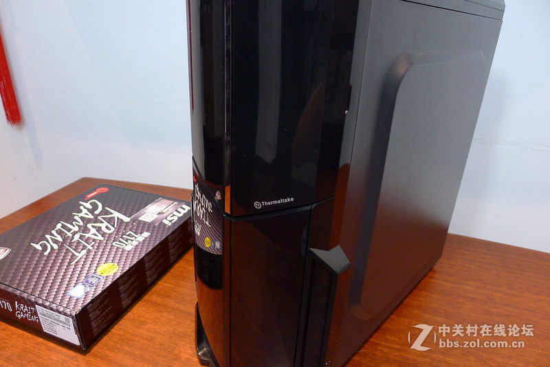 领航者机箱到手了，来一发装机作业