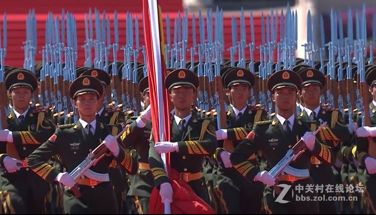 # 向版主求精 # 谨以此片 献给中国人民解放军建军90周年  敬礼！中国军人！