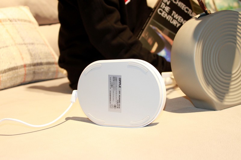 华为智选读写台灯，护眼养神学习好