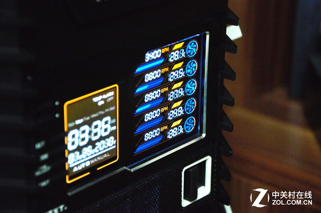 「Z玩主」晒机狂魔 机械BOY的装备照