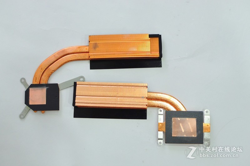 GIGABYTE P16G烧机与游戏测试