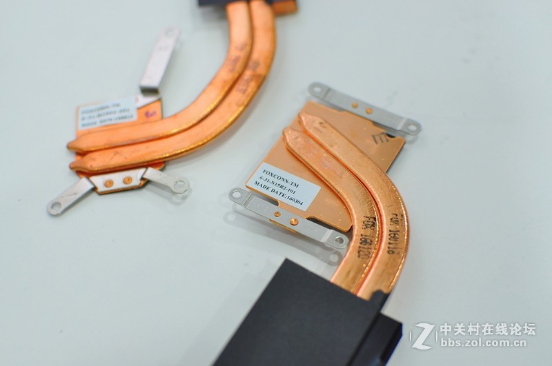 GIGABYTE P16G烧机与游戏测试