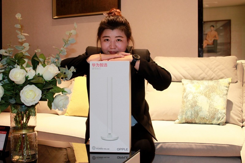 华为智选读写台灯，护眼养神学习好