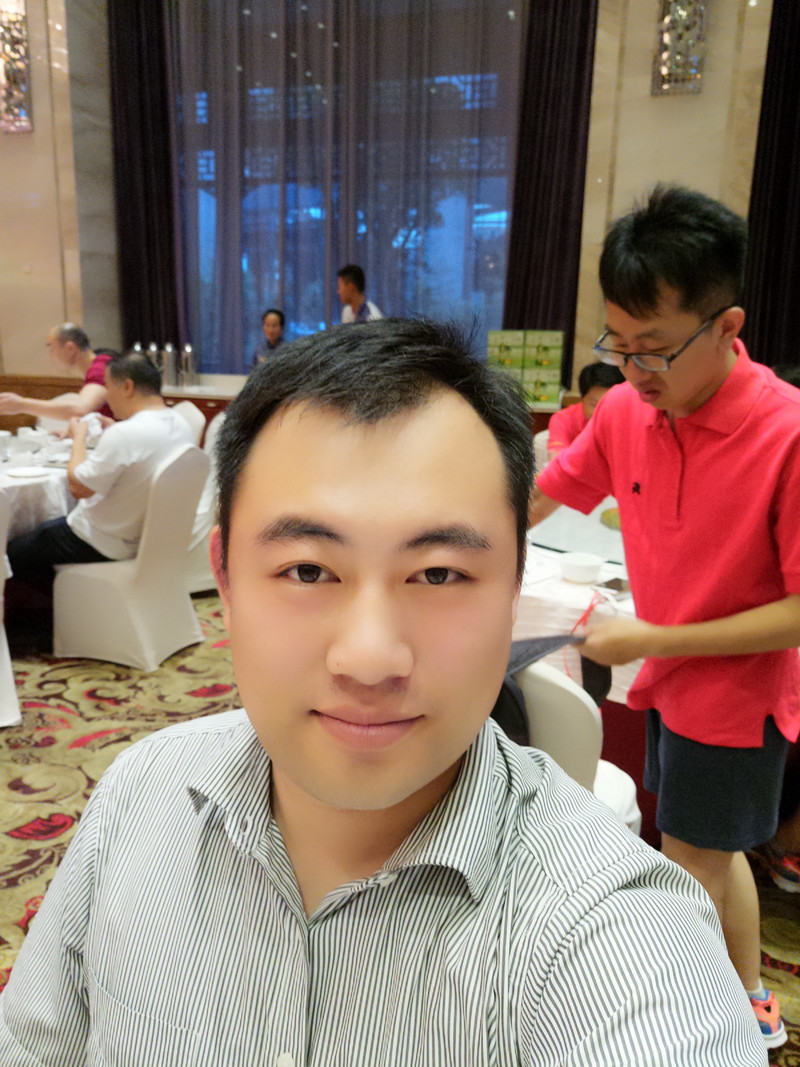 #自拍大明星美图M6#——专业美颜  自拍神器