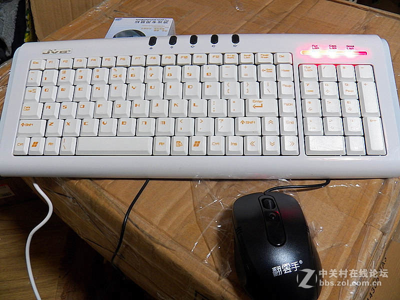 福利一发：键盘+鼠标+数据线+车充，25元包邮一组！