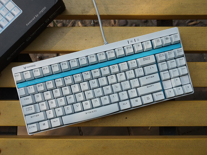 火力全开的v500雷柏v500s茶轴版评测