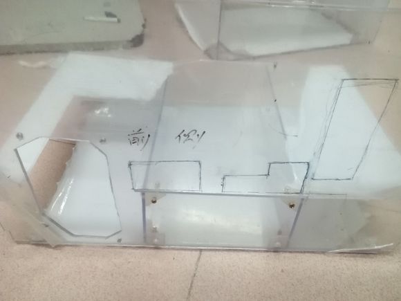 #版主坐堂# 强力围观大神的DIY制作全透明机箱过程