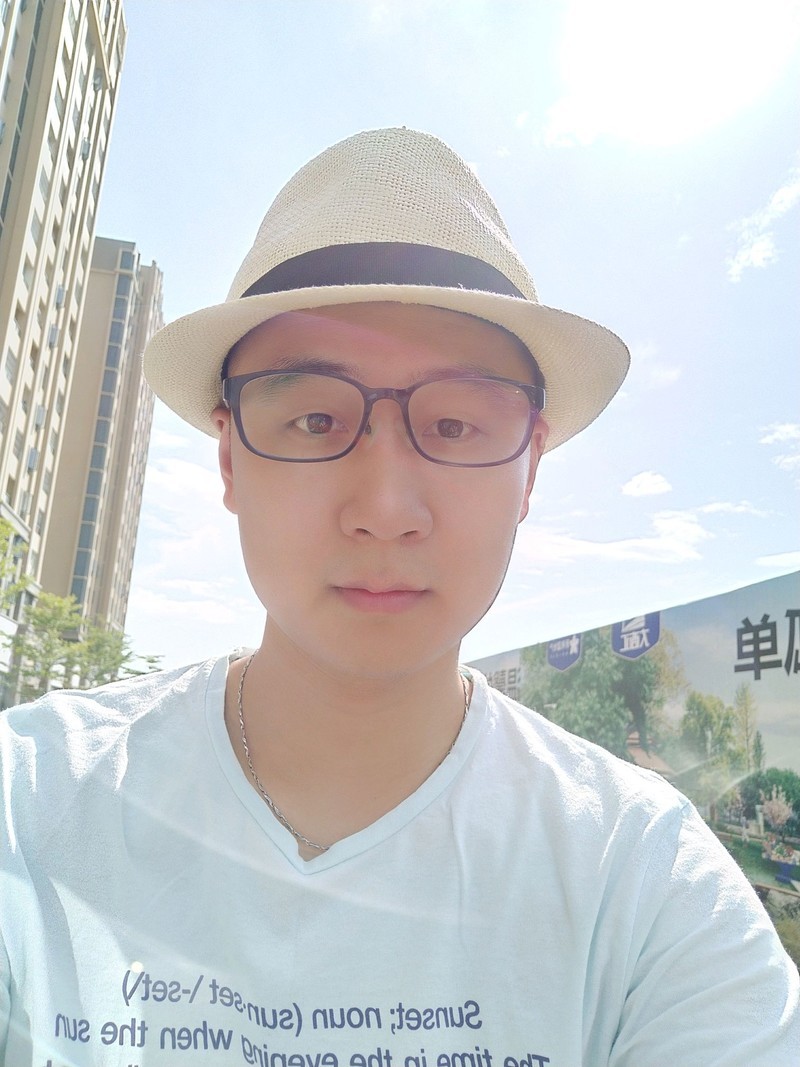 80后大叔入手x20逆光自拍来一张