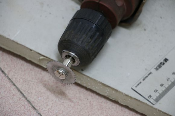 #版主坐堂# 强力围观大神的DIY制作全透明机箱过程