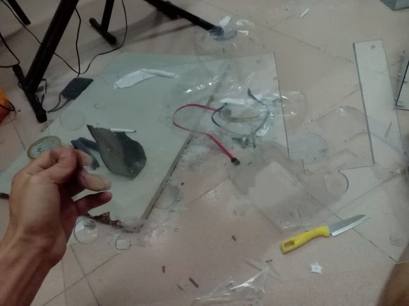 #版主坐堂# 强力围观大神的DIY制作全透明机箱过程