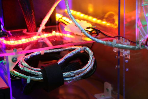 #版主坐堂# 强力围观大神的DIY制作全透明机箱过程