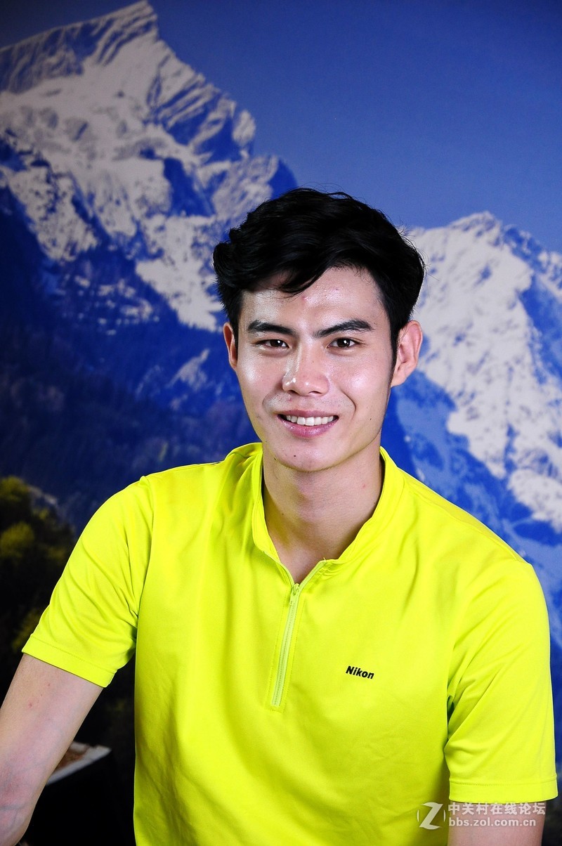 尼康嘉年华上拍模特