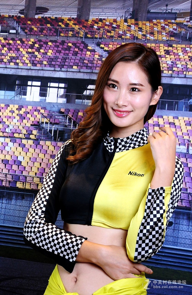 尼康嘉年华上拍模特