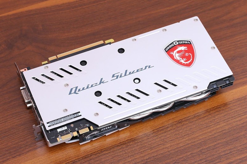 岂止于颜值？银白黑冷艳配色主机诞生记！