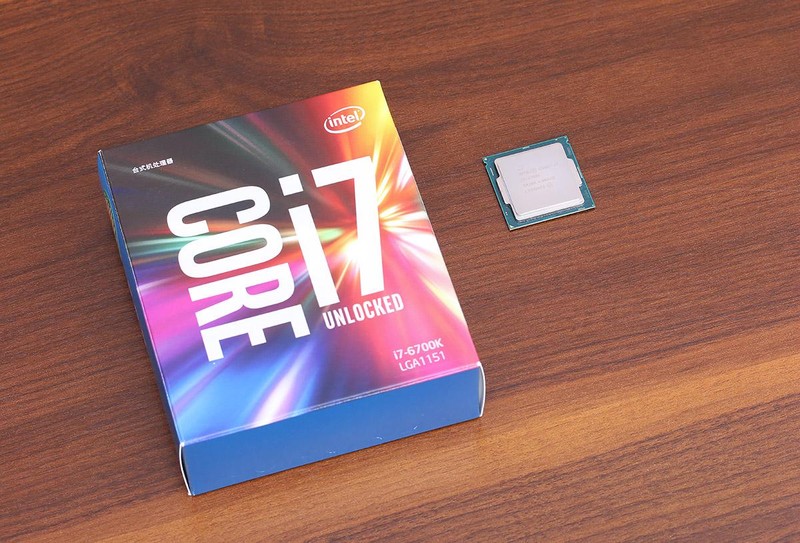 岂止于颜值？银白黑冷艳配色主机诞生记！