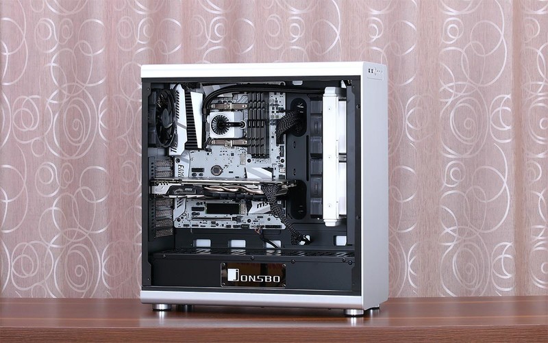 岂止于颜值？银白黑冷艳配色主机诞生记！