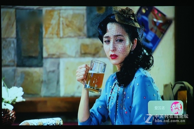 当世界杯遇上3000元档的4D自动梯形校正投影