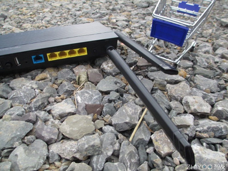 性价比与高品质的完美结合，坚若磐石的华硕路由器评测