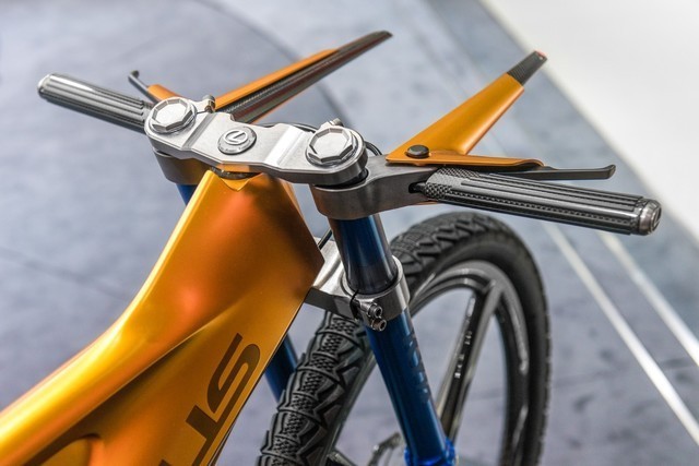 超前卫哲学：Lexus NXB概念碳纤维单车