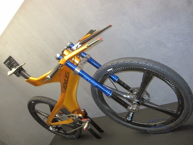 超前卫哲学：Lexus NXB概念碳纤维单车