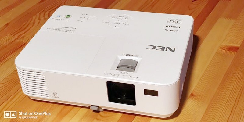 家用投影机实拍美图鉴赏——NEC NP-CD3100H家用投影机（视频）