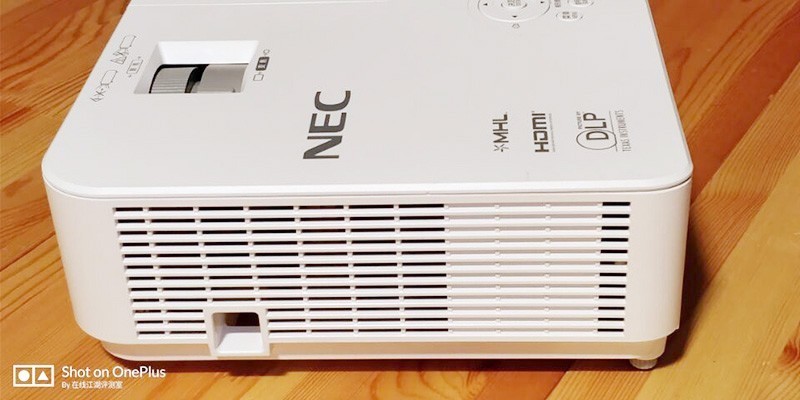家用投影机实拍美图鉴赏——NEC NP-CD3100H家用投影机（视频）