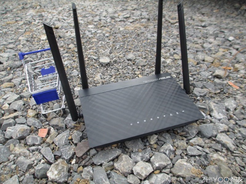 性价比与高品质的完美结合，坚若磐石的华硕路由器评测