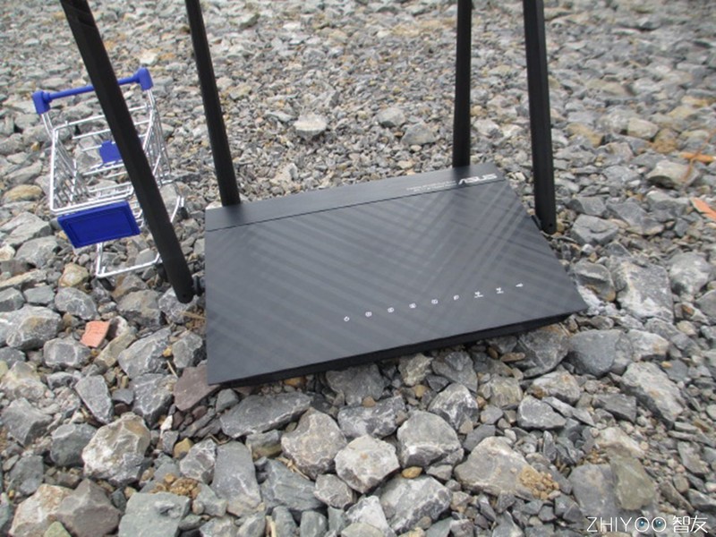 性价比与高品质的完美结合，坚若磐石的华硕路由器评测