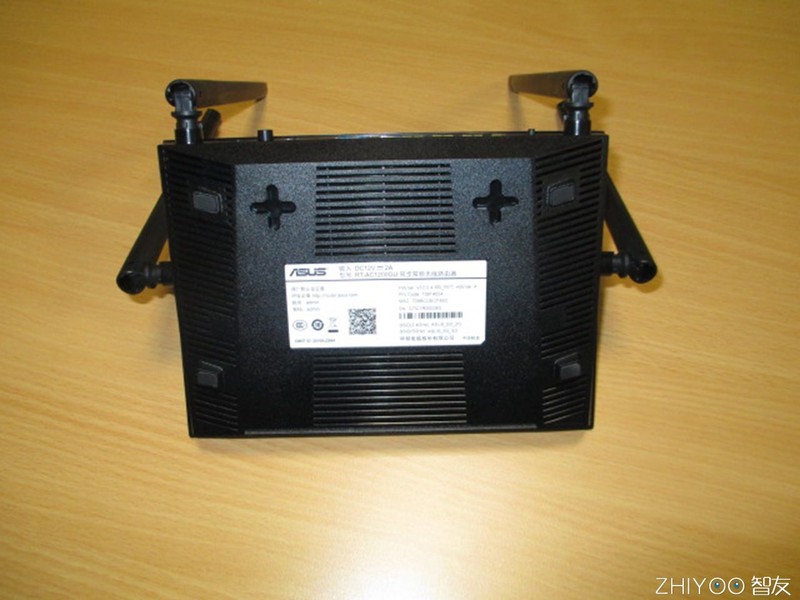 性价比与高品质的完美结合，坚若磐石的华硕路由器评测