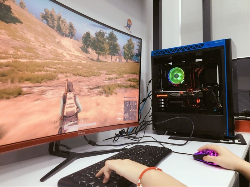 在绝地求生中碰撞火花之女A粉的进击之路