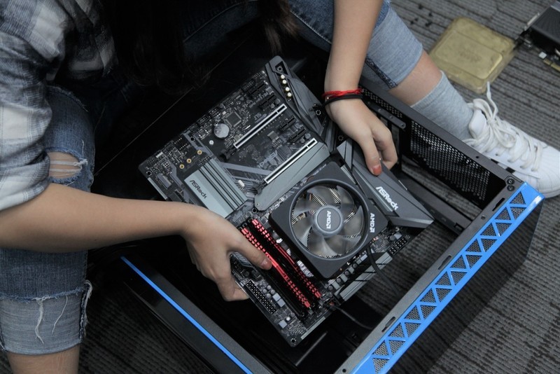 在绝地求生中碰撞火花之女A粉的进击之路