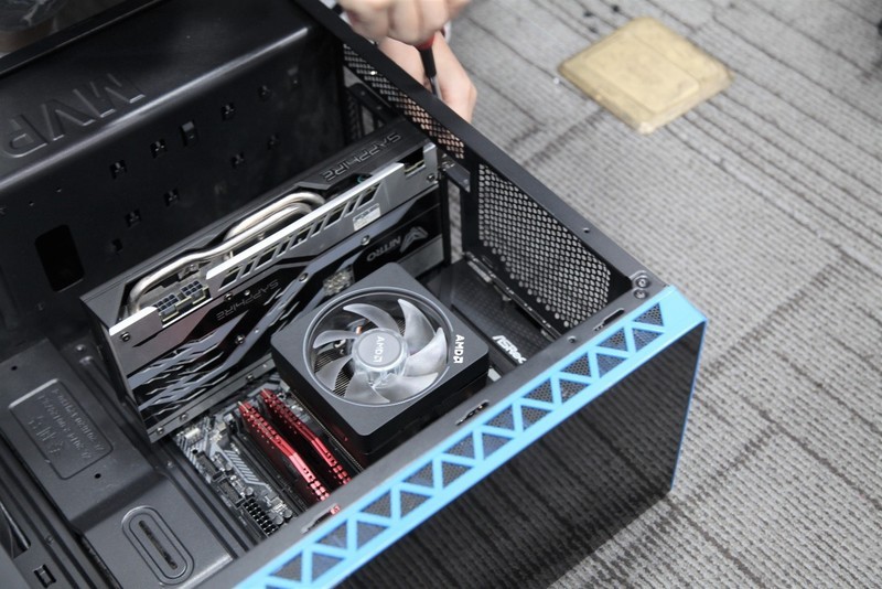 在绝地求生中碰撞火花之女A粉的进击之路