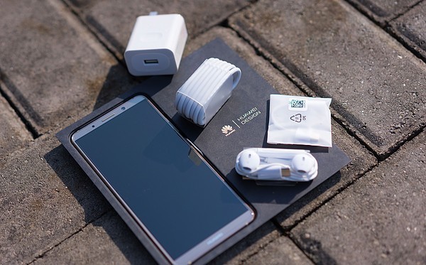 真的有德味？—HUAWEI 华为 Mate10 Pro 拍照评测